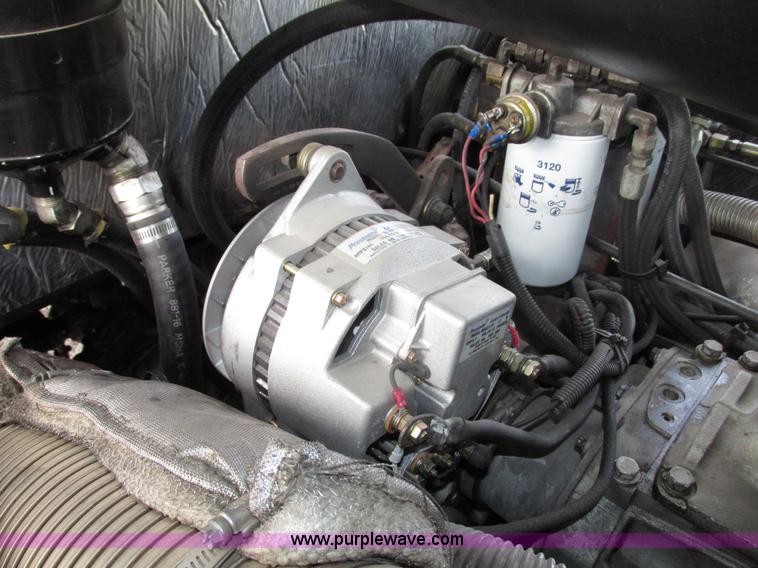 image for item F7365 1982 Hendrickson 1871-WS pumper/ladder fire truck