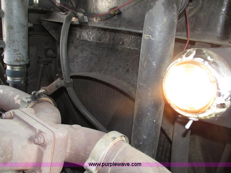 image for item F7365 1982 Hendrickson 1871-WS pumper/ladder fire truck