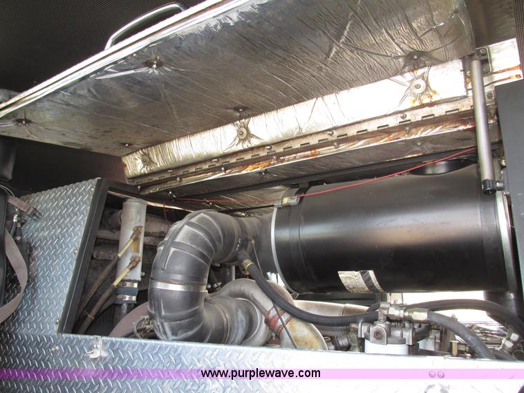 image for item F7365 1982 Hendrickson 1871-WS pumper/ladder fire truck