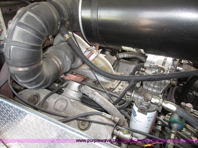 image for item F7365 1982 Hendrickson 1871-WS pumper/ladder fire truck