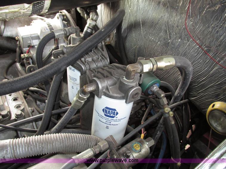 image for item F7365 1982 Hendrickson 1871-WS pumper/ladder fire truck