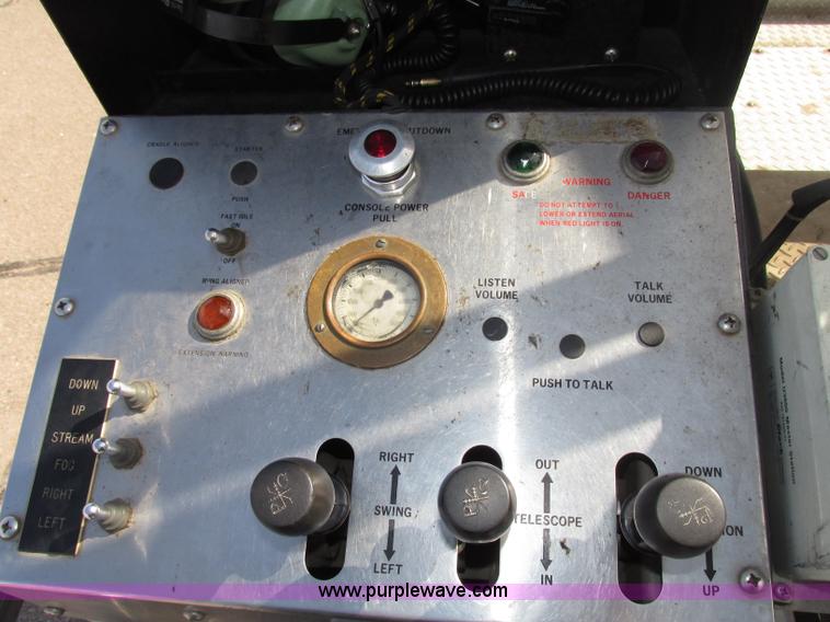 image for item F7365 1982 Hendrickson 1871-WS pumper/ladder fire truck