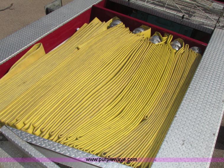 image for item F7365 1982 Hendrickson 1871-WS pumper/ladder fire truck