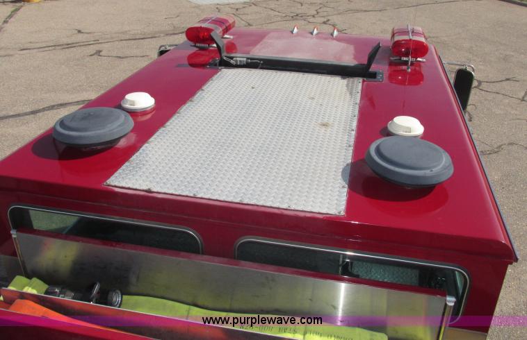 image for item F7365 1982 Hendrickson 1871-WS pumper/ladder fire truck