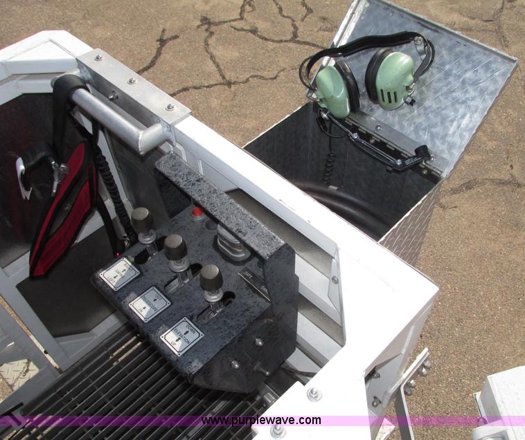 image for item F7365 1982 Hendrickson 1871-WS pumper/ladder fire truck