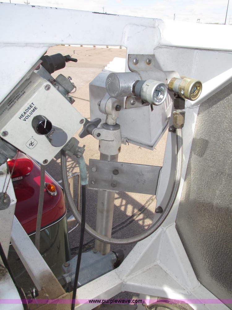 image for item F7365 1982 Hendrickson 1871-WS pumper/ladder fire truck