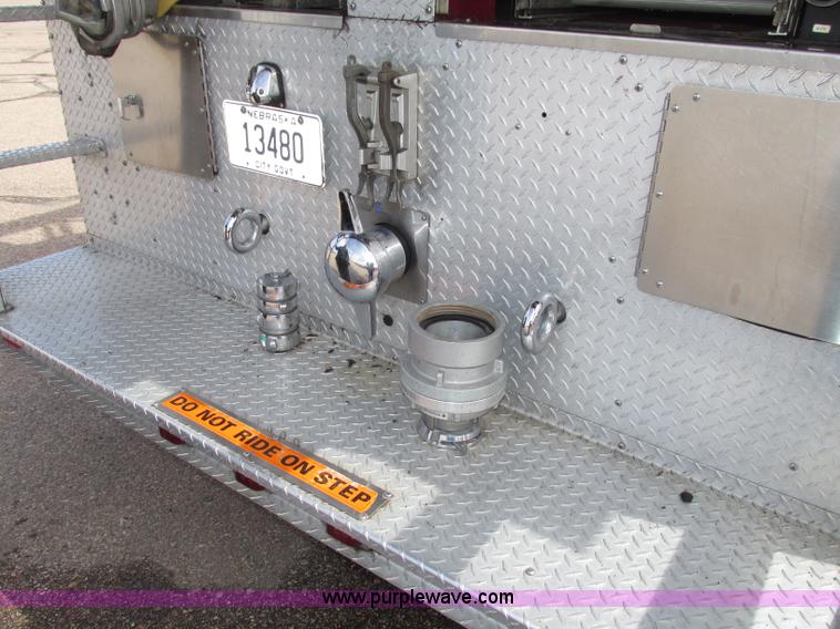 image for item F7365 1982 Hendrickson 1871-WS pumper/ladder fire truck