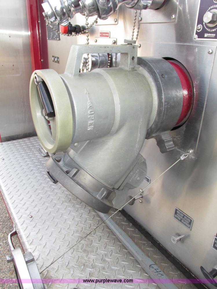 image for item F7365 1982 Hendrickson 1871-WS pumper/ladder fire truck