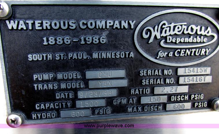 image for item F7365 1982 Hendrickson 1871-WS pumper/ladder fire truck