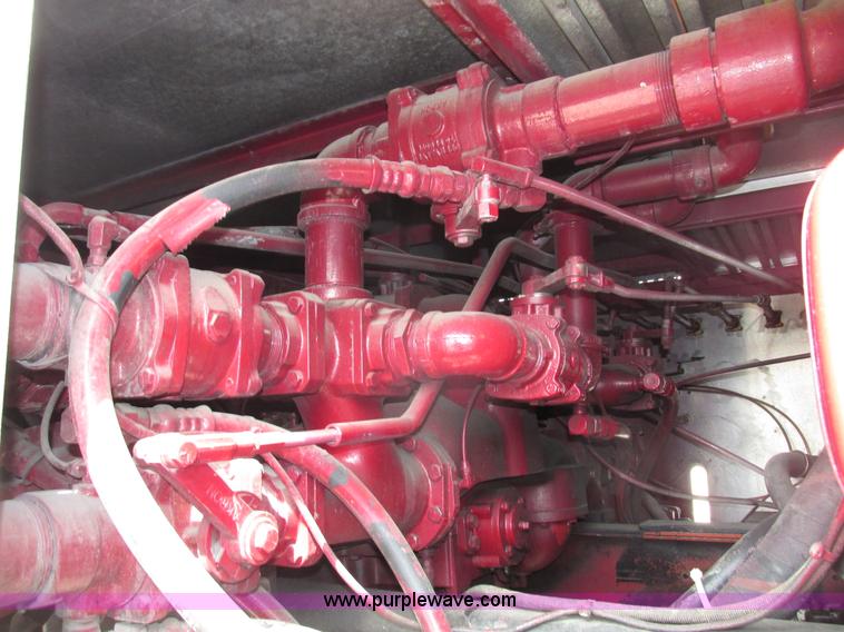 image for item F7365 1982 Hendrickson 1871-WS pumper/ladder fire truck