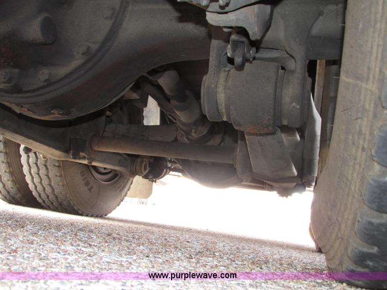 image for item F7365 1982 Hendrickson 1871-WS pumper/ladder fire truck