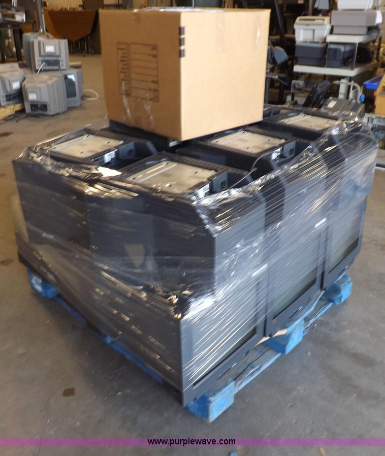 image for item H1810 (12) Lenovo ThinkCentre 8215-DGU desktop computers