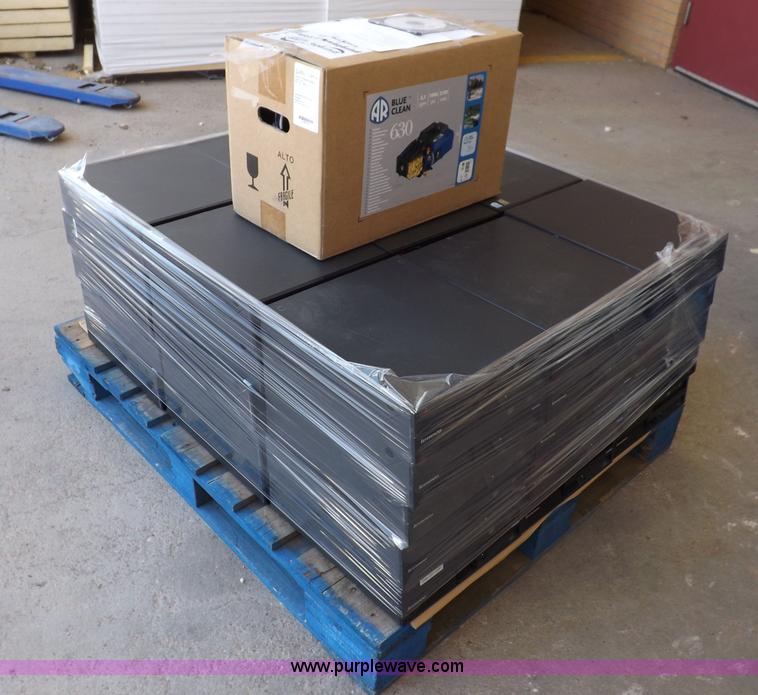 image for item H1818 (45) Lenovo ThinkCentre 9645-G2U desktop computers