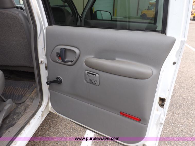 image for item H1848 1999 Chevrolet Suburban C1500 SUV