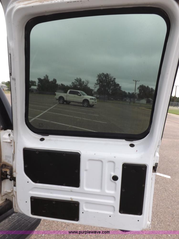 image for item H1848 1999 Chevrolet Suburban C1500 SUV