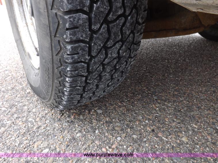 image for item H1848 1999 Chevrolet Suburban C1500 SUV