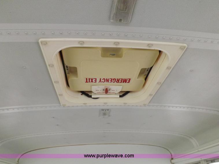 image for item H1849 2002 Chevrolet Express G3500 bus