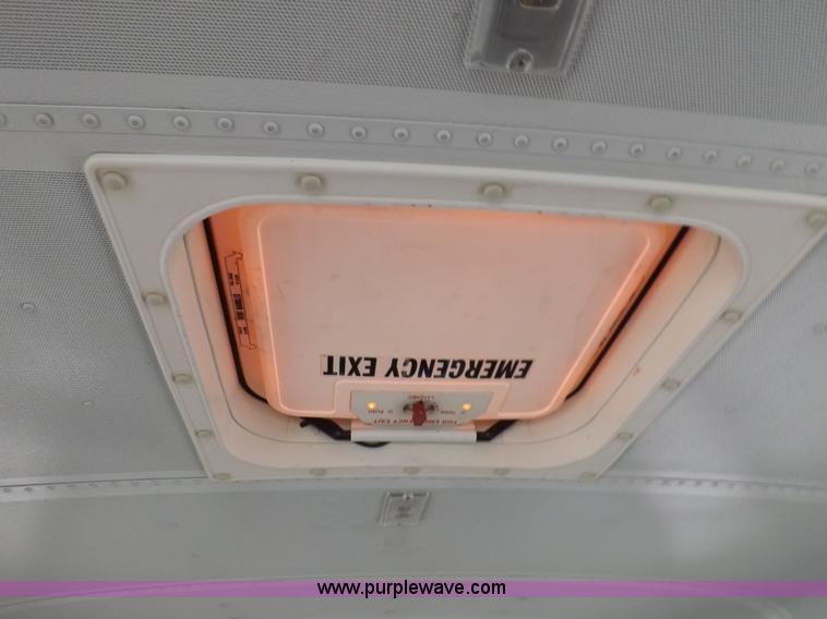 image for item H1850 2005 Chevrolet Express G3500 bus