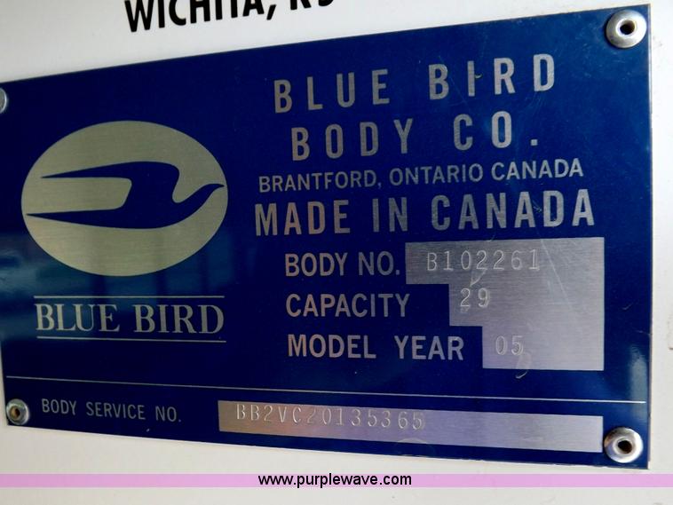 image for item H1850 2005 Chevrolet Express G3500 bus