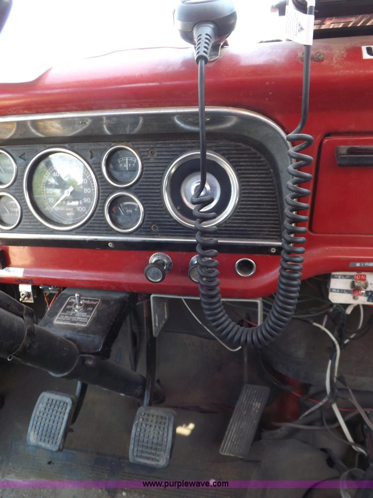 image for item H1869 1974 Ford F750 brush fire truck