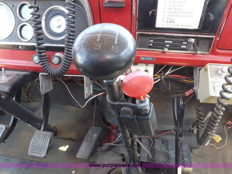 image for item H1869 1974 Ford F750 brush fire truck
