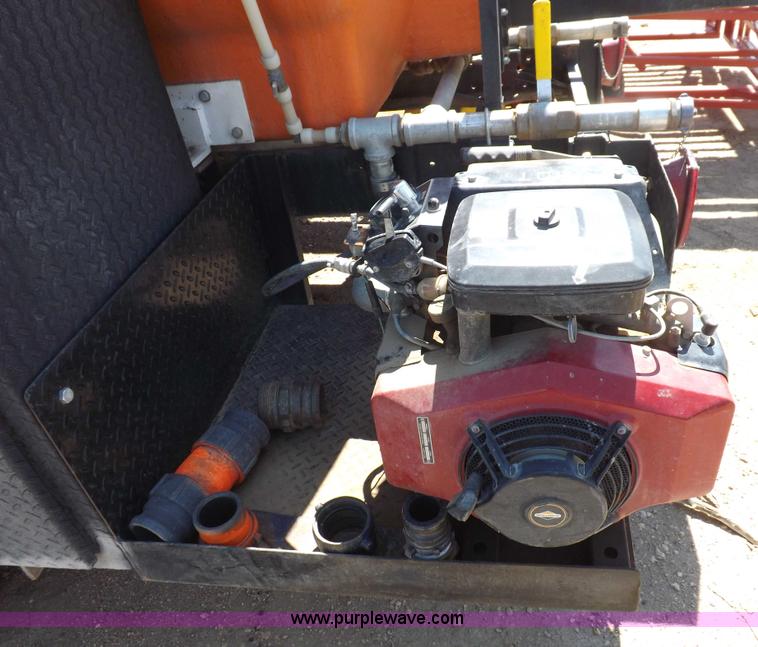 image for item H1869 1974 Ford F750 brush fire truck