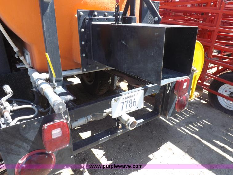 image for item H1869 1974 Ford F750 brush fire truck