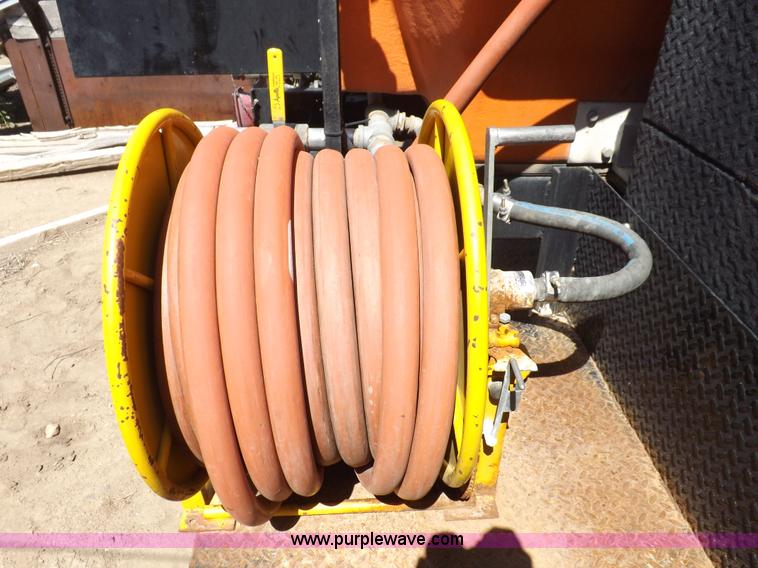 image for item H1869 1974 Ford F750 brush fire truck