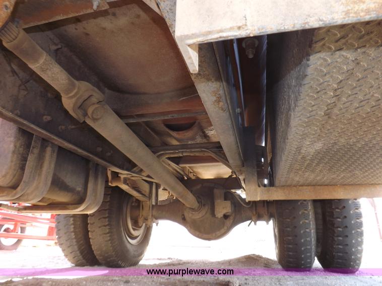 image for item H1869 1974 Ford F750 brush fire truck