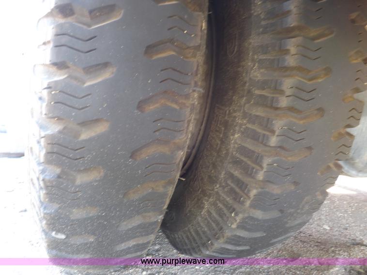 image for item H1869 1974 Ford F750 brush fire truck