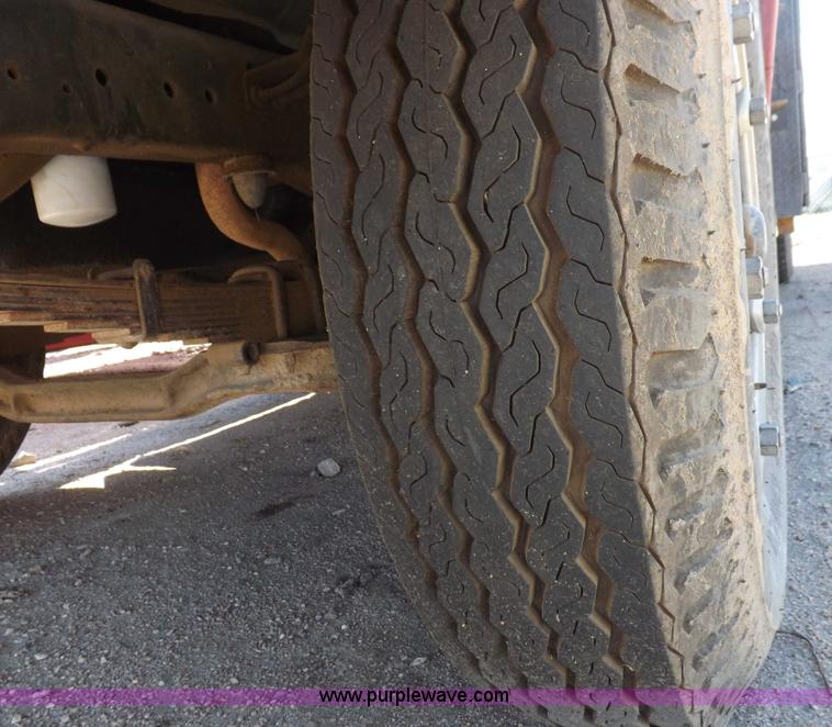 image for item H1869 1974 Ford F750 brush fire truck