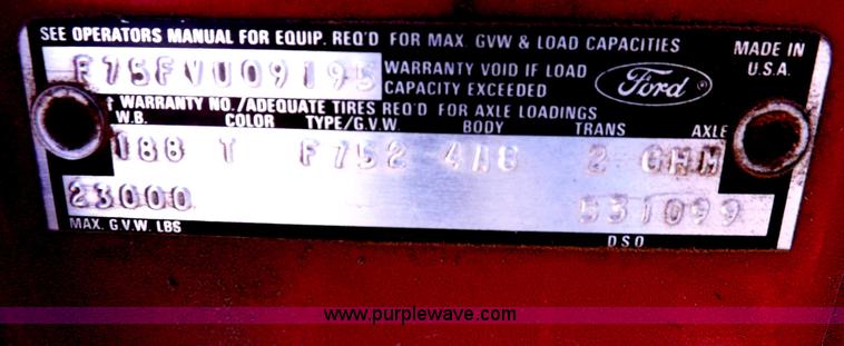 image for item H1869 1974 Ford F750 brush fire truck