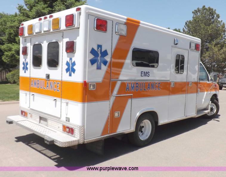 image for item H1871 1992 Ford Econoline E350 ambulance