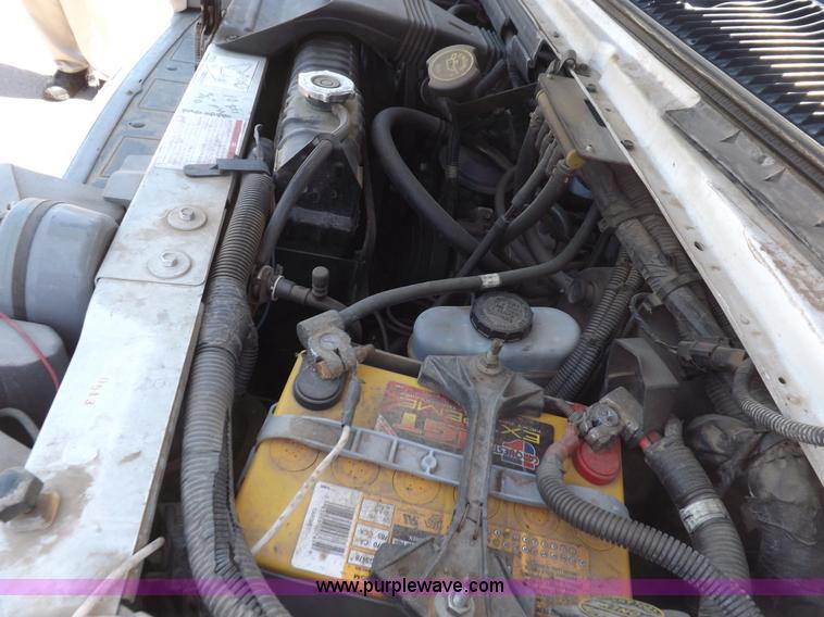 image for item H1871 1992 Ford Econoline E350 ambulance