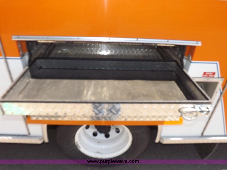 image for item H1871 1992 Ford Econoline E350 ambulance