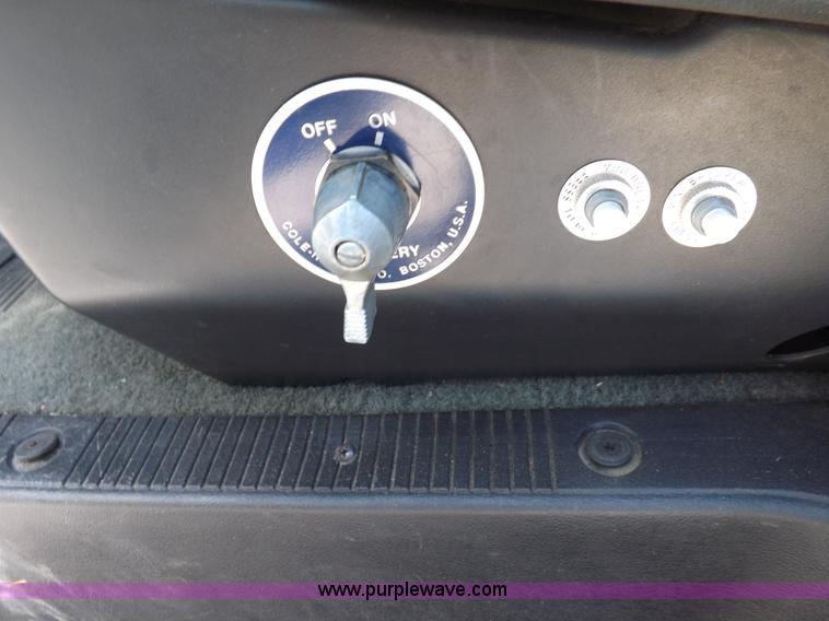 image for item H1871 1992 Ford Econoline E350 ambulance