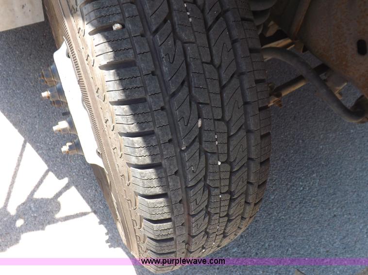 image for item H1871 1992 Ford Econoline E350 ambulance