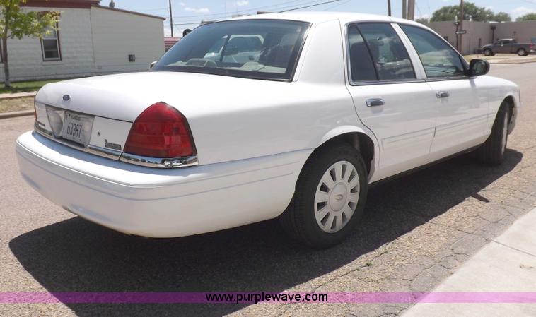 image for item H1872 2008 Ford Crown Victoria Police Interceptor