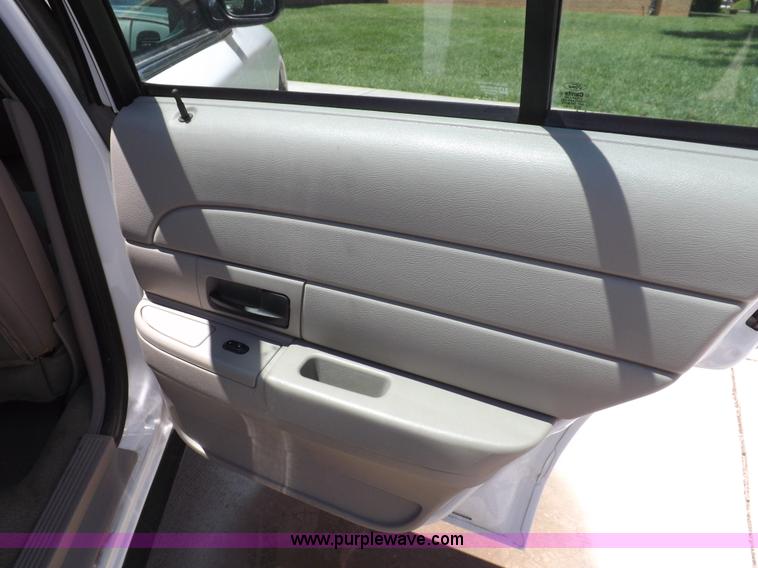 image for item H1872 2008 Ford Crown Victoria Police Interceptor