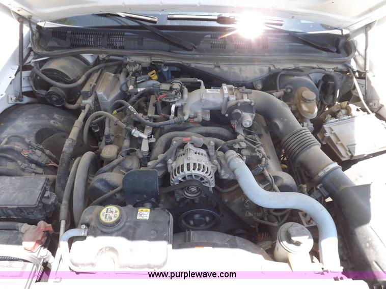 image for item H1872 2008 Ford Crown Victoria Police Interceptor