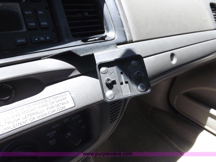 image for item H1872 2008 Ford Crown Victoria Police Interceptor