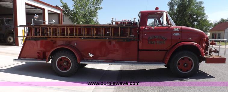 image for item H1874 1965 Ford 600 fire truck