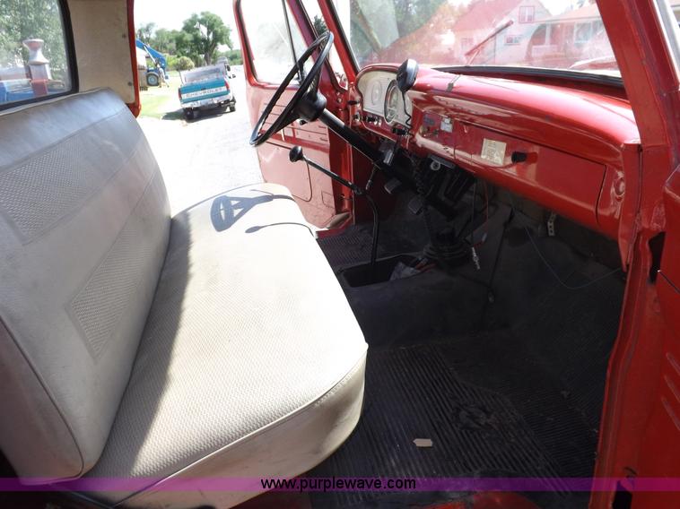 image for item H1874 1965 Ford 600 fire truck