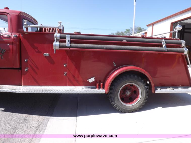 image for item H1874 1965 Ford 600 fire truck