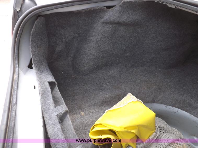 image for item H1904 2002 Chevrolet Monte Carlo LS