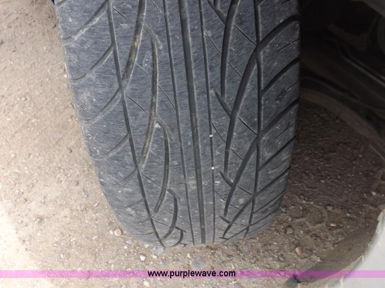 image for item H1904 2002 Chevrolet Monte Carlo LS