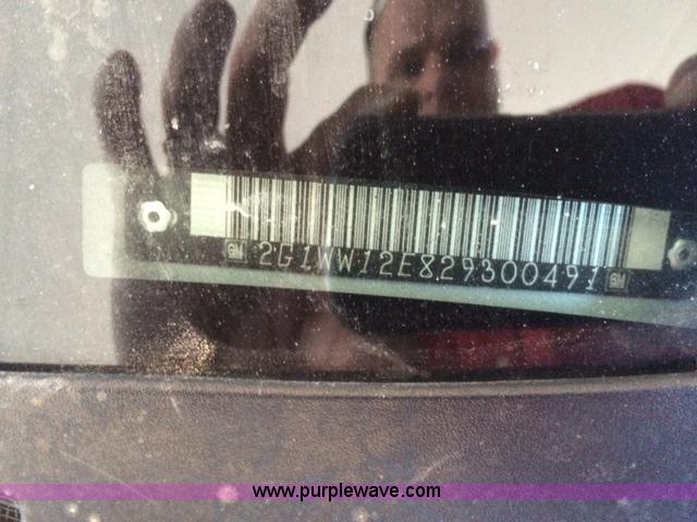 image for item H1904 2002 Chevrolet Monte Carlo LS