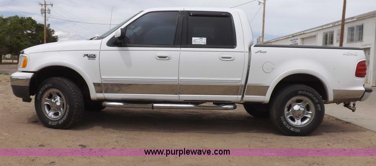 image for item H1905 2001 Ford F150 Lariat SuperCrew pickup truck