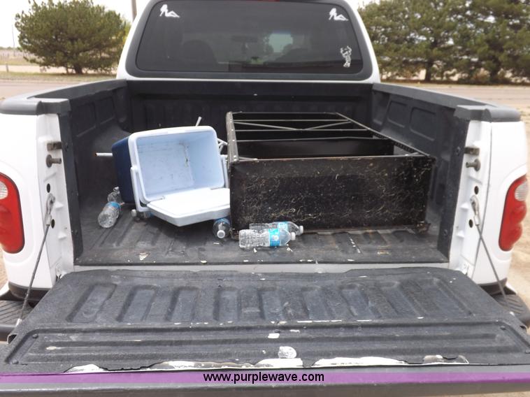 image for item H1905 2001 Ford F150 Lariat SuperCrew pickup truck