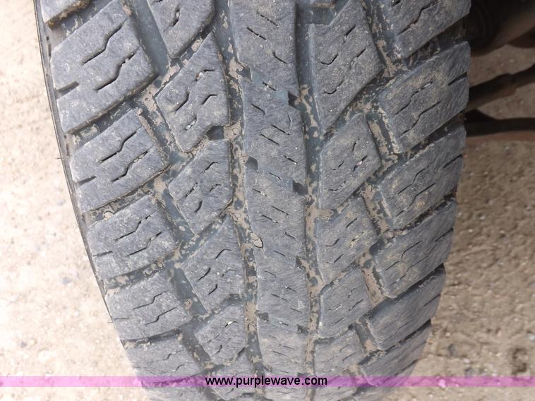 image for item H1905 2001 Ford F150 Lariat SuperCrew pickup truck